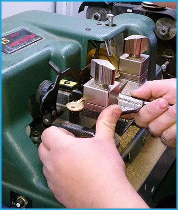 Lock Locksmith Services Los Angeles, CA 310-844-9289 - 18-key-making